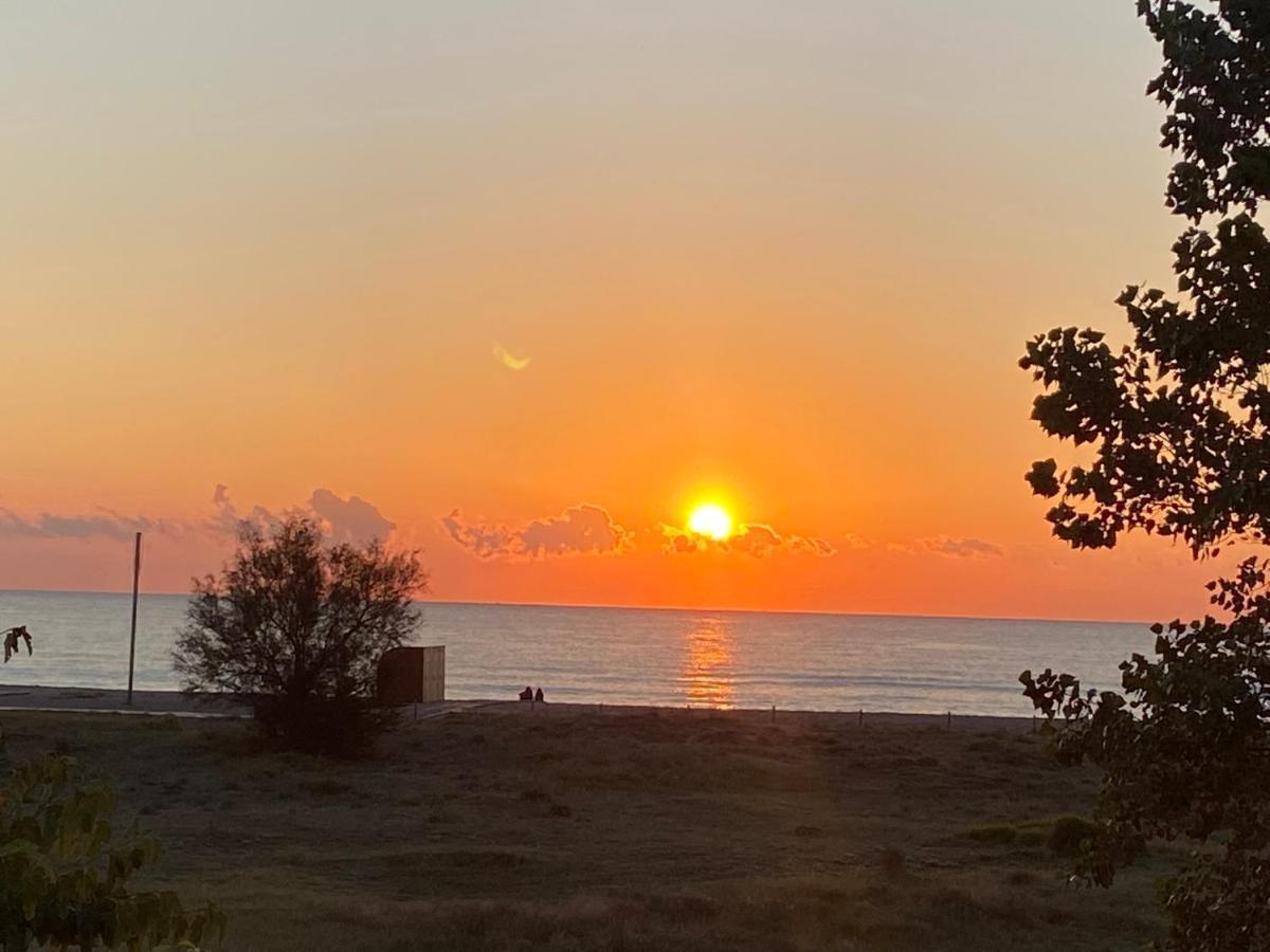 Primera Linea De Playa, Villa Conchita, Con Salida Al Mar 萨贡托 外观 照片